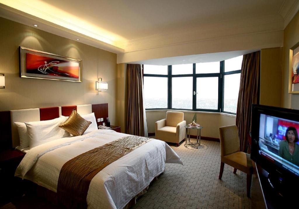 Qingdao Blue Horizon Hotel Licang Екстериор снимка