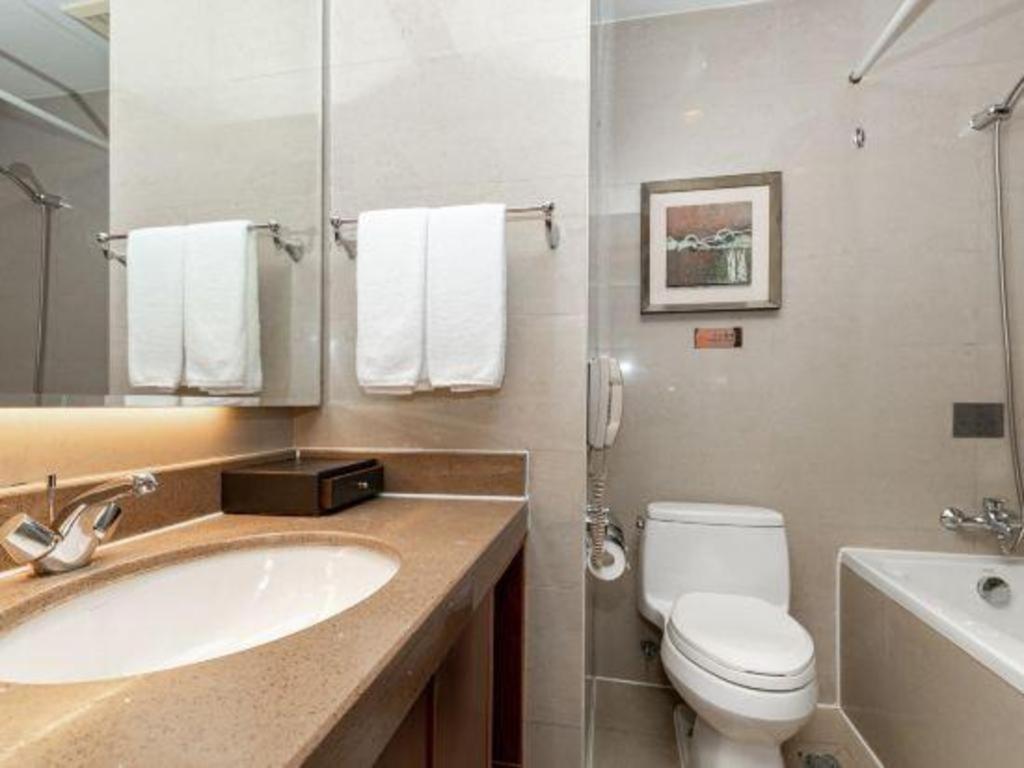 Qingdao Blue Horizon Hotel Licang Екстериор снимка