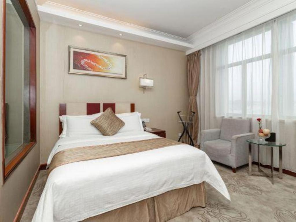 Qingdao Blue Horizon Hotel Licang Екстериор снимка