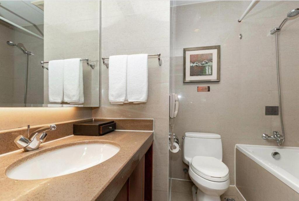 Qingdao Blue Horizon Hotel Licang Екстериор снимка
