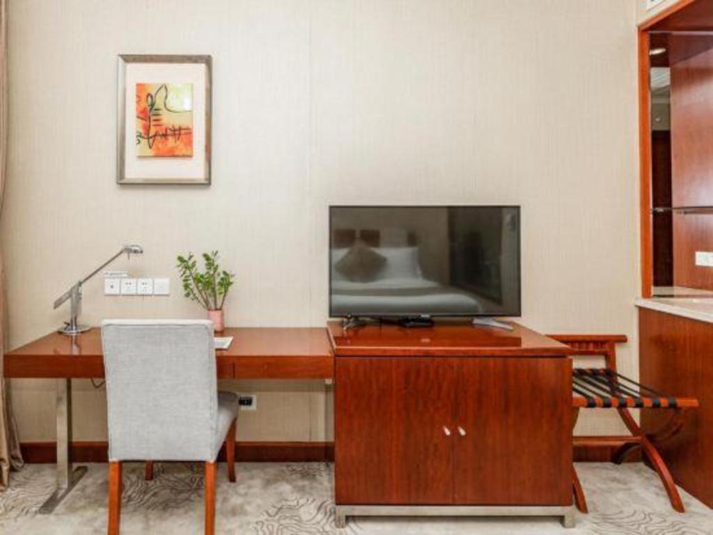 Qingdao Blue Horizon Hotel Licang Екстериор снимка