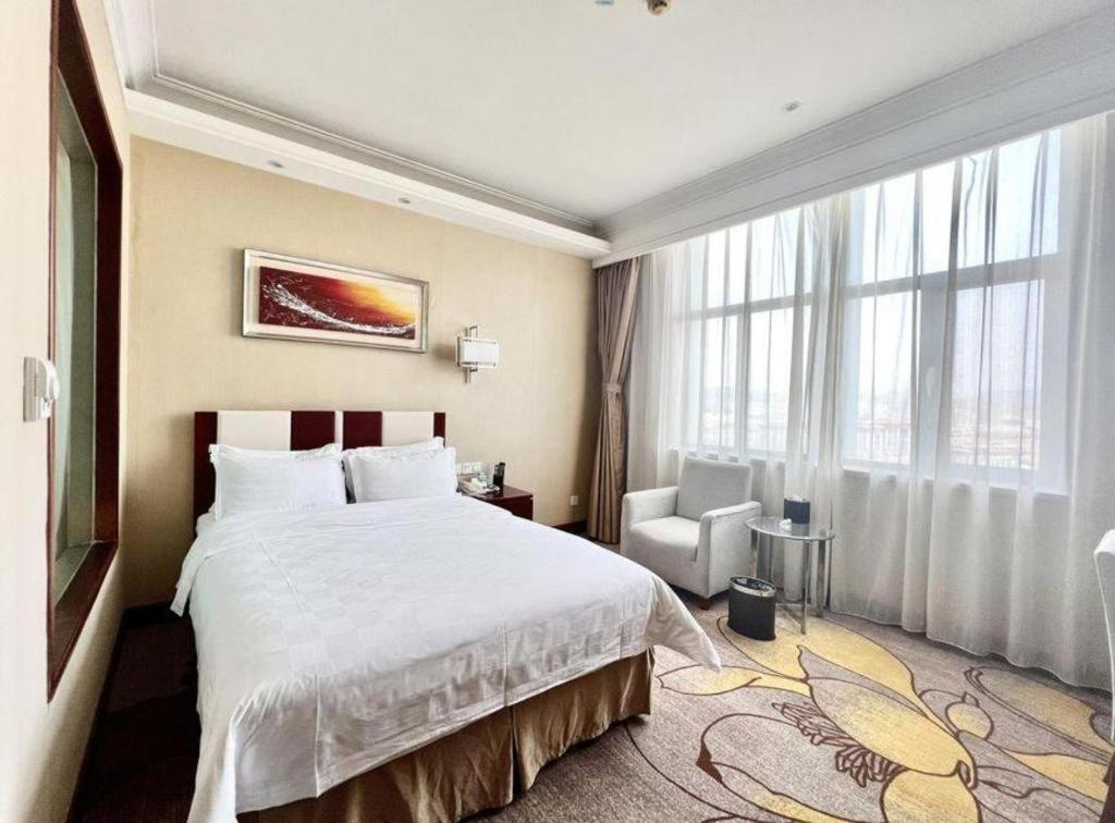 Qingdao Blue Horizon Hotel Licang Екстериор снимка