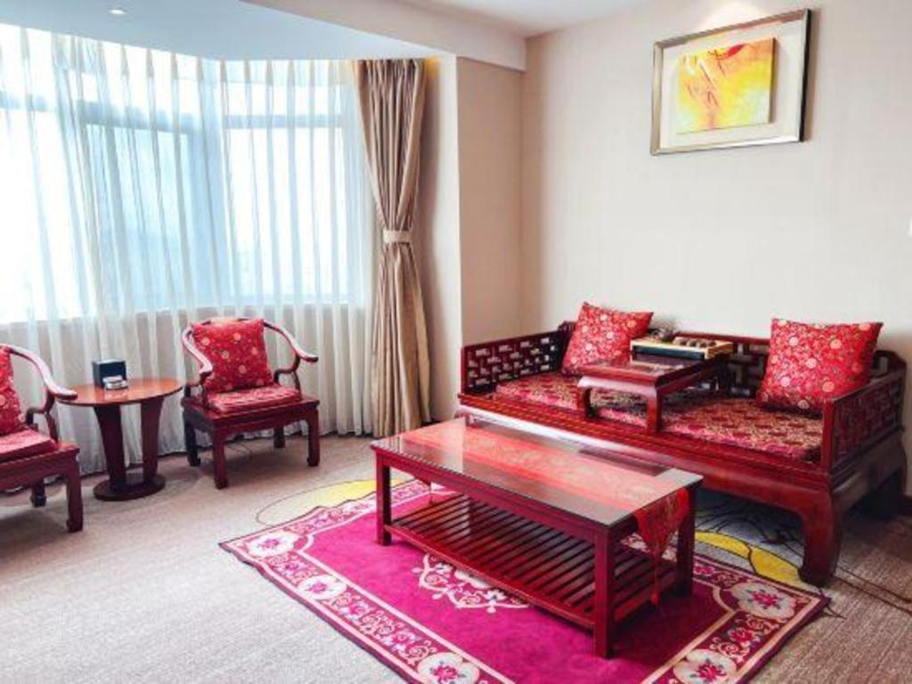 Qingdao Blue Horizon Hotel Licang Екстериор снимка