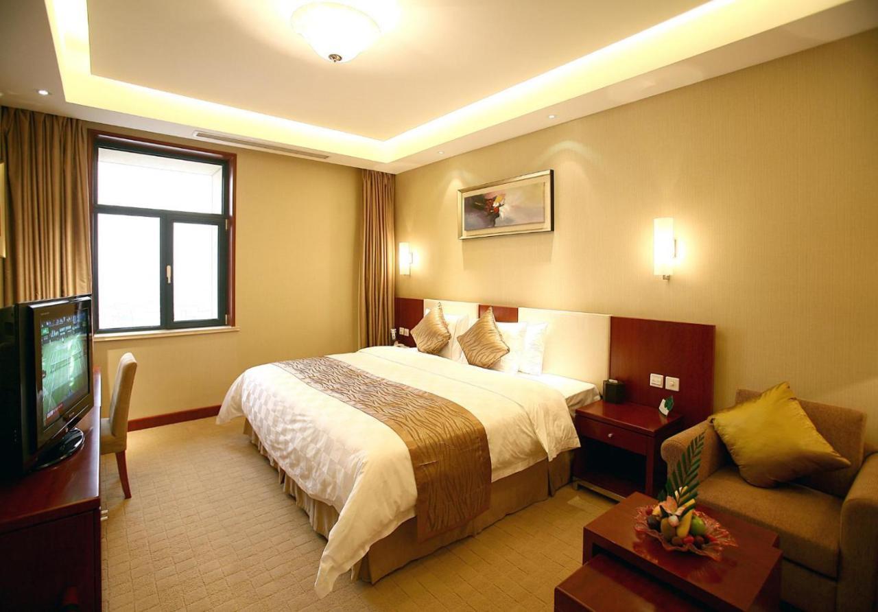 Qingdao Blue Horizon Hotel - Licang Екстериор снимка